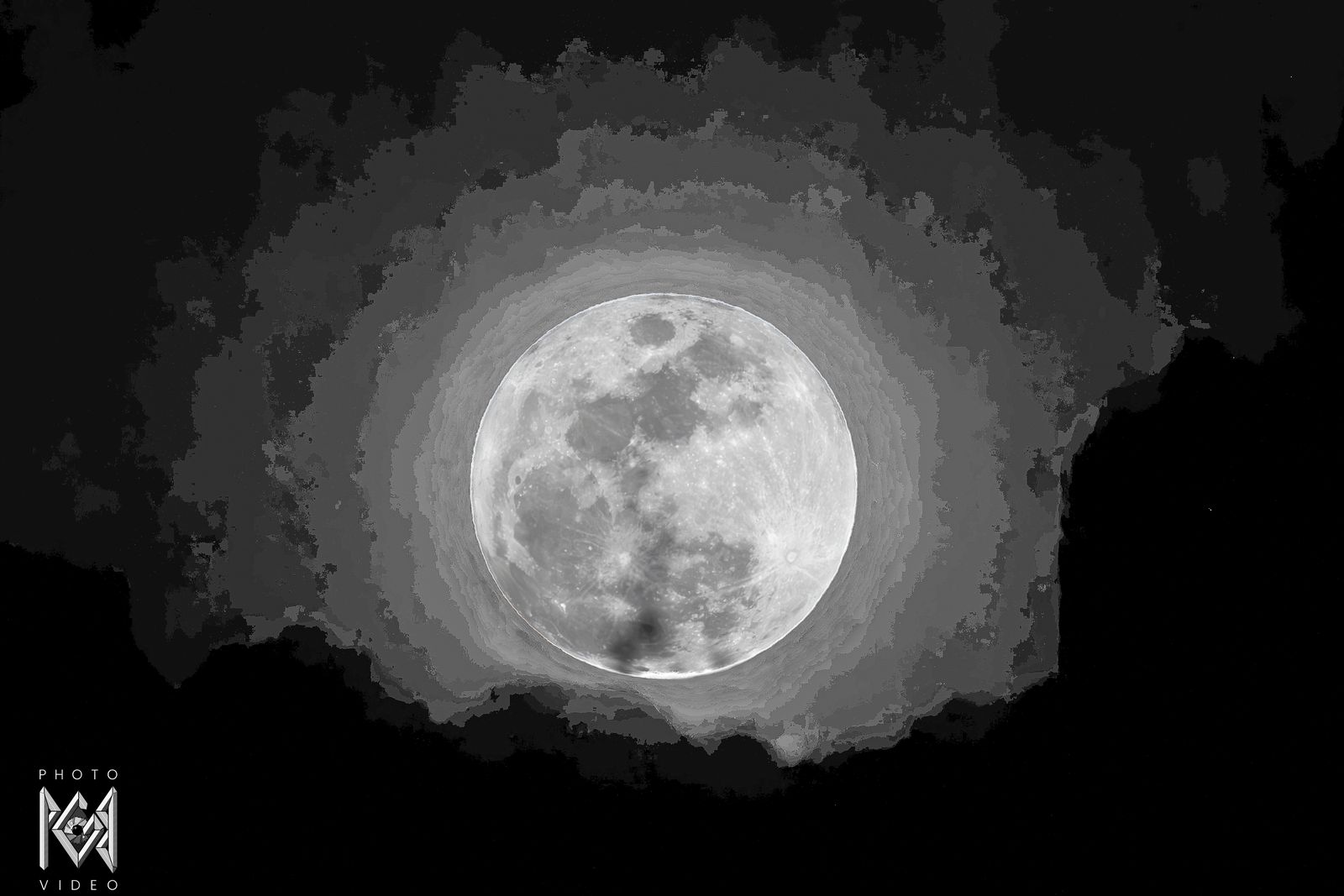 The full moon in black and white at the centre of a posterised halo of stepped grey tones